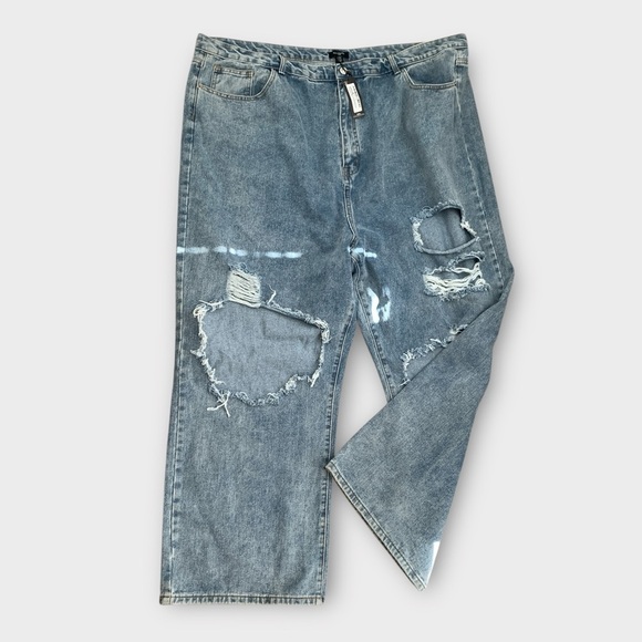 NWT PrettyLittleThing Ripped Jeans - Picture 1 of 6